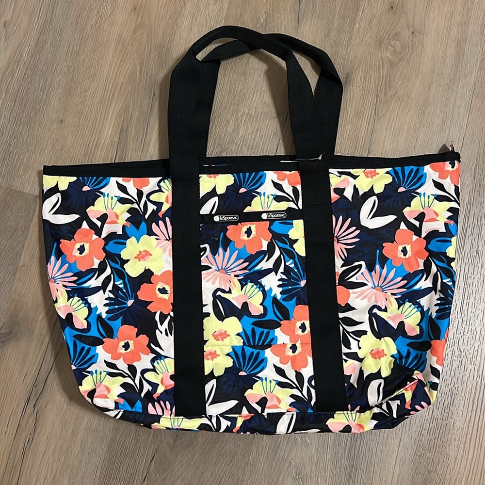 LeSportsac Alameda 3901 East/West Tote Bag and Pouch Set NWT - Picture 2 of 13
